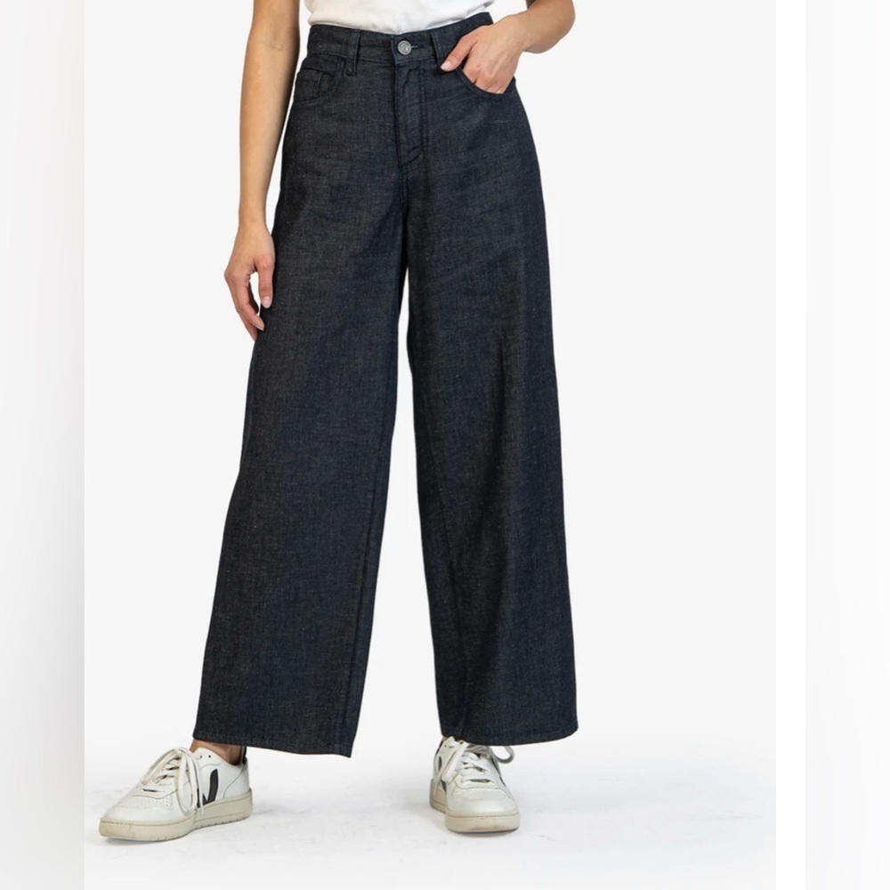 Kut from the Kloth Maggie Wide Drape Leg Jeans NWT Size 12L